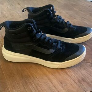 Vans Ultra Range Hi, MTE Black Skate Sneaker,